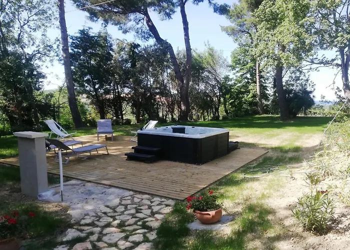 Monte Illuminato Villa *