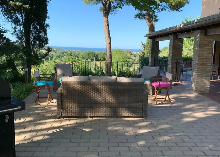 Monte Illuminato Villa